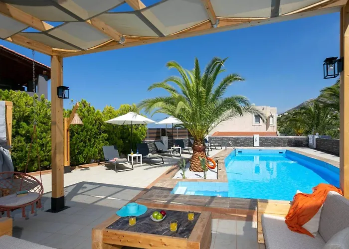 ヴィラ Alpha By *