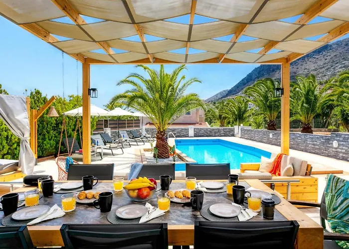 וילה Alpha By הרסוניסוס